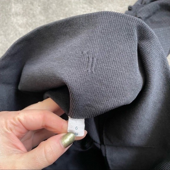 Lululemon In The Flow Crop II Heathered Deep Coal Gray Leggings EUC Size 6 - Picture 9 of 11